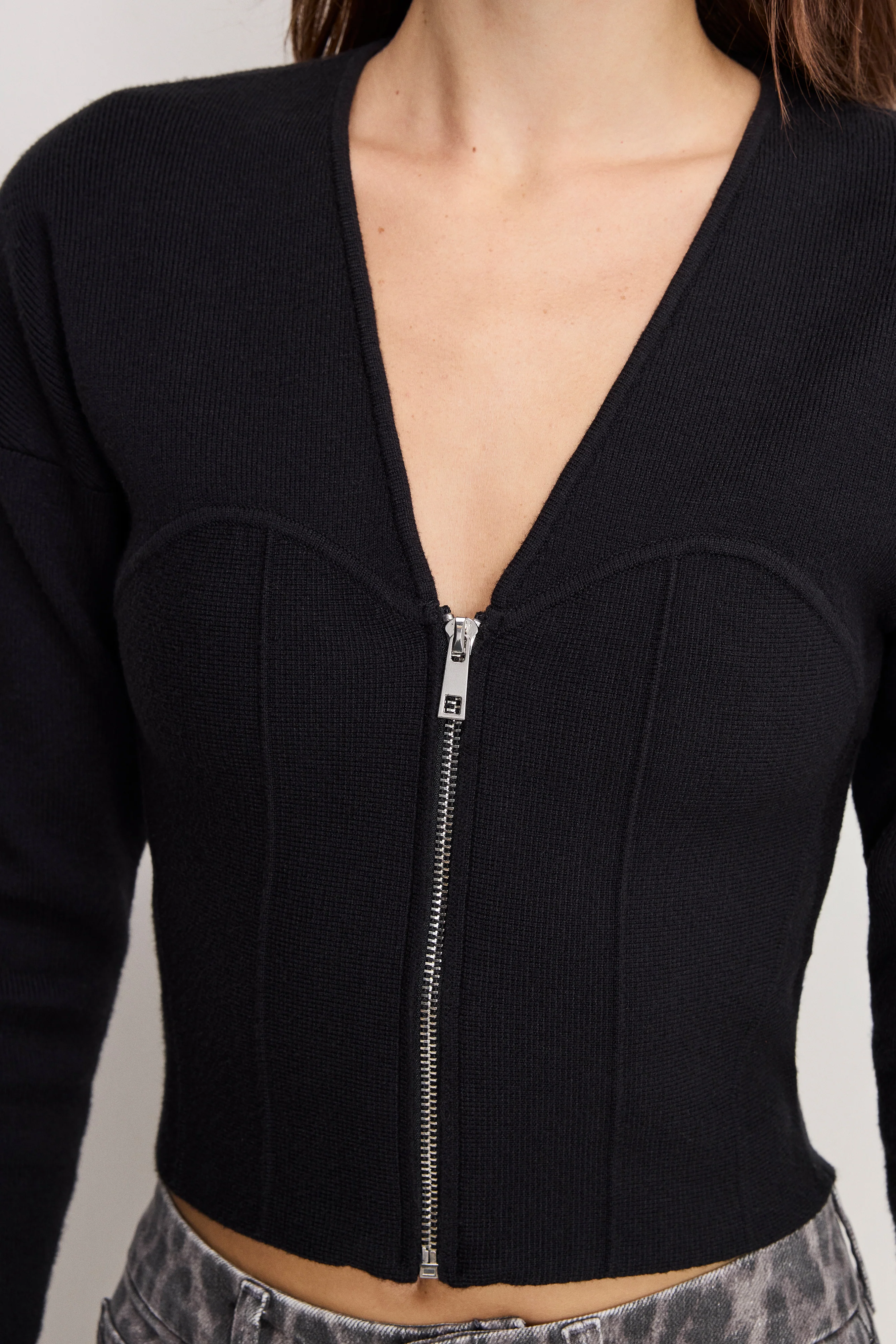 BUSTIER SWEATER | BLACK001 - Image 3