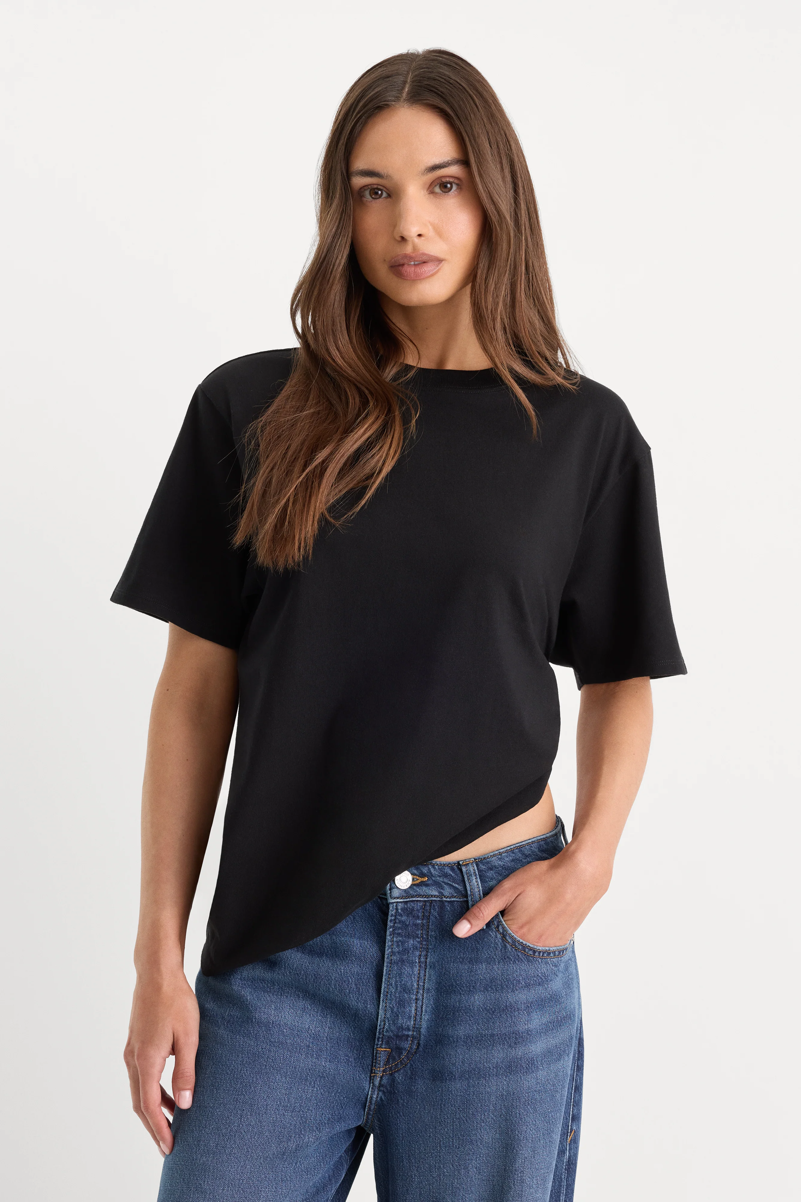 THE OVERSIZED TEE | BLACK - Image 4