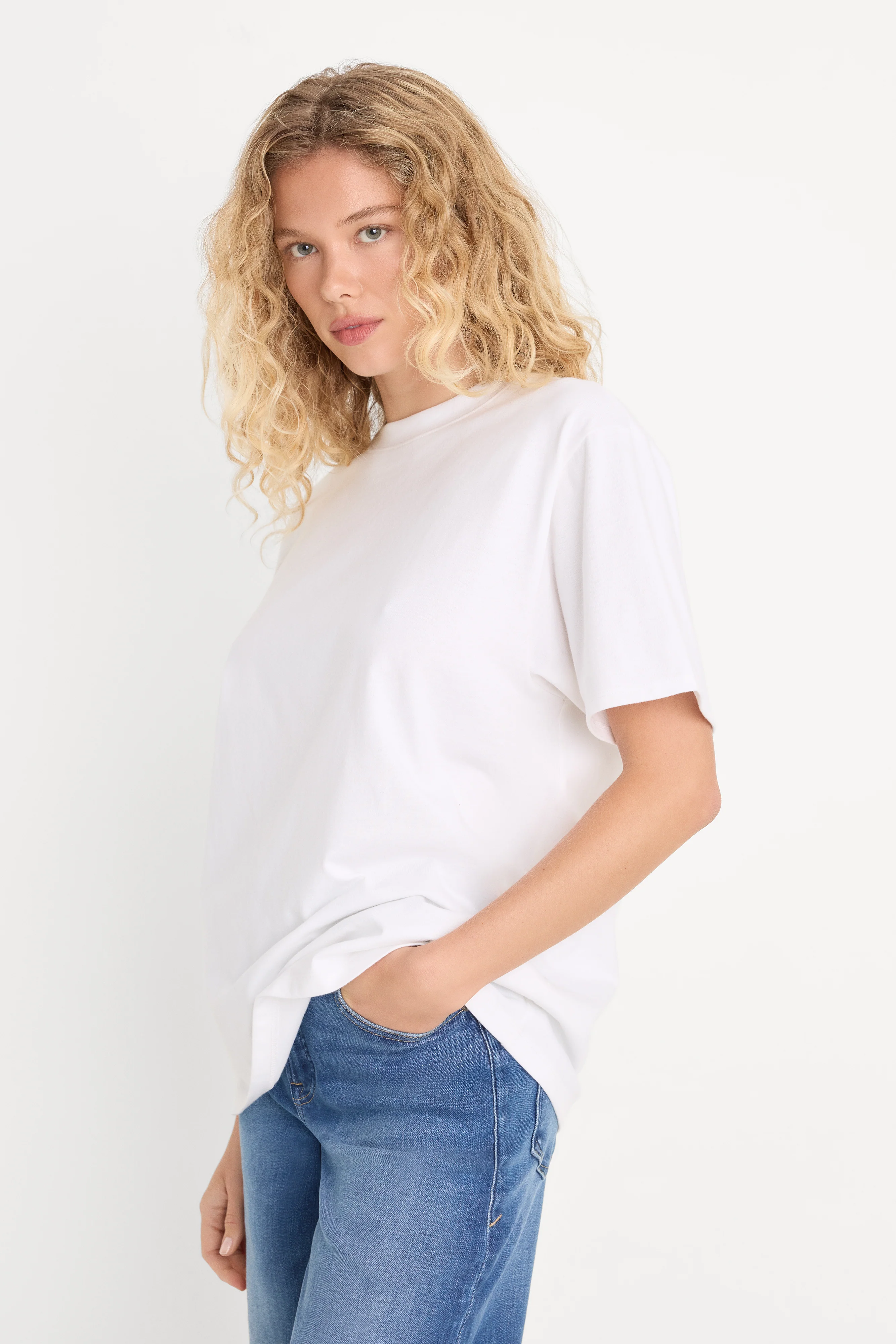 THE OVERSIZED TEE | WHITE - Image 3
