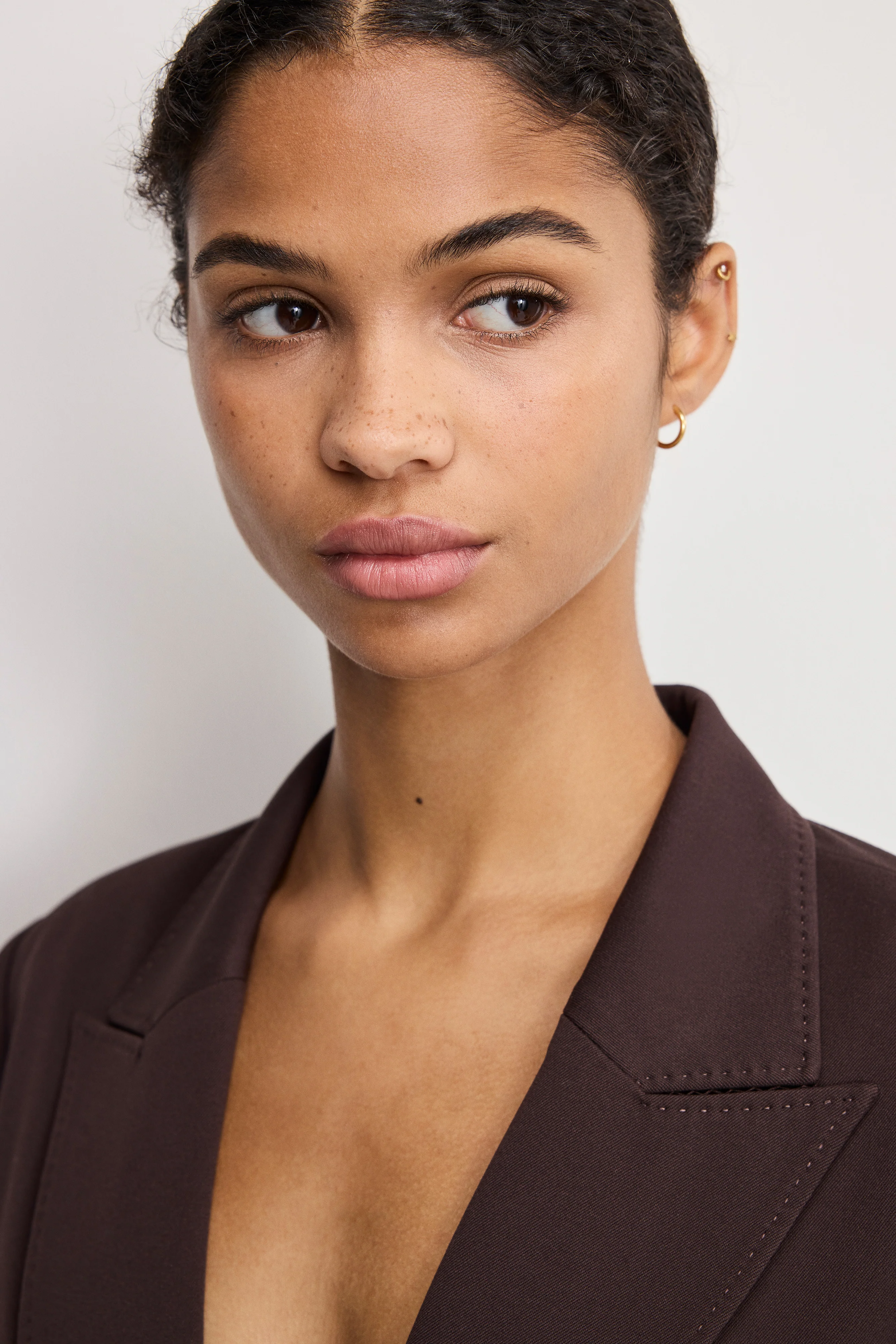 ESSENTIAL SUITING SCULPTED BLAZER | DARK CHOCOLATE - Image 4