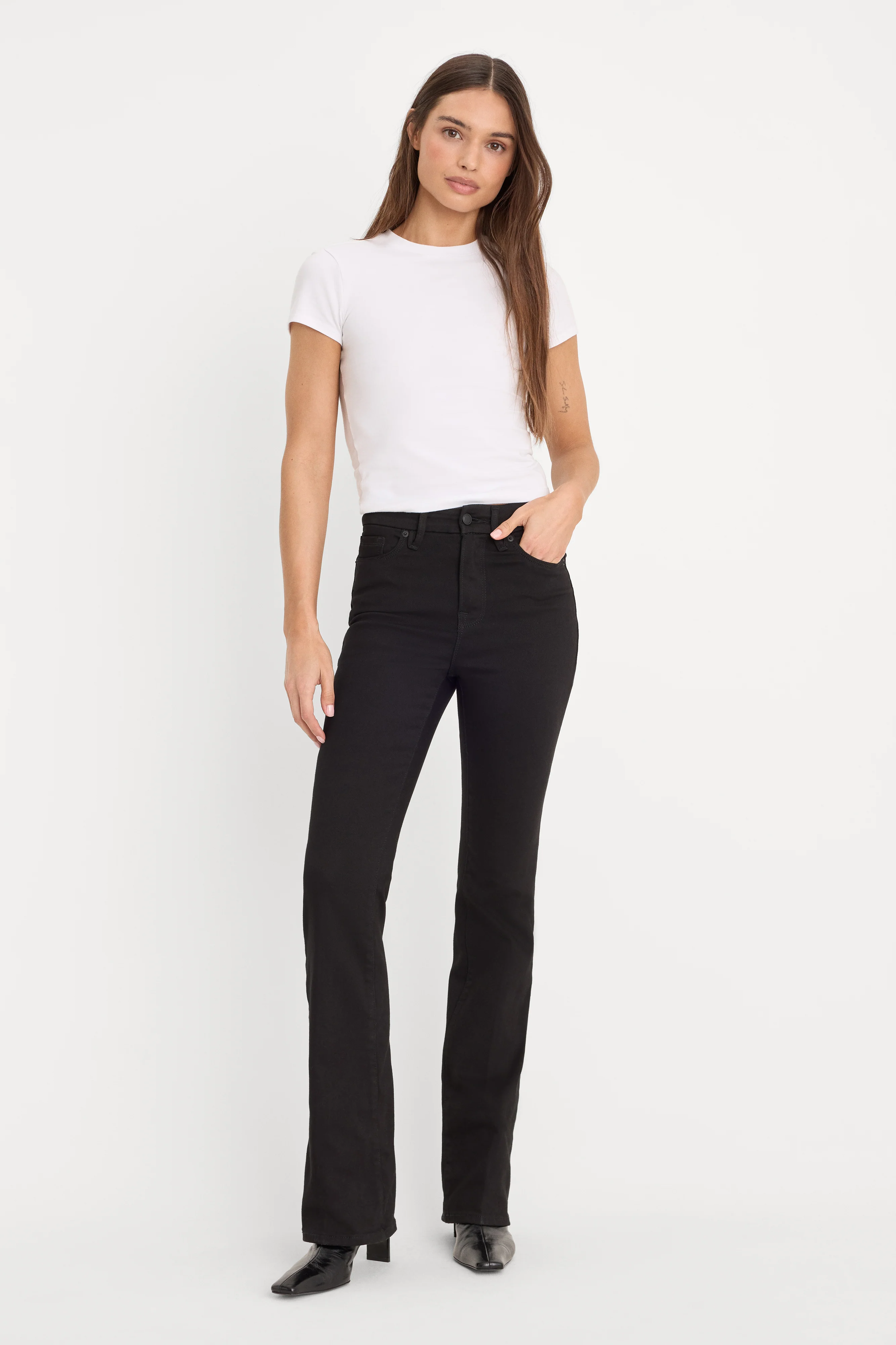 NEVER FADES GOOD CLASSIC SLIM BOOTCUT JEANS | BLACK - Image 3