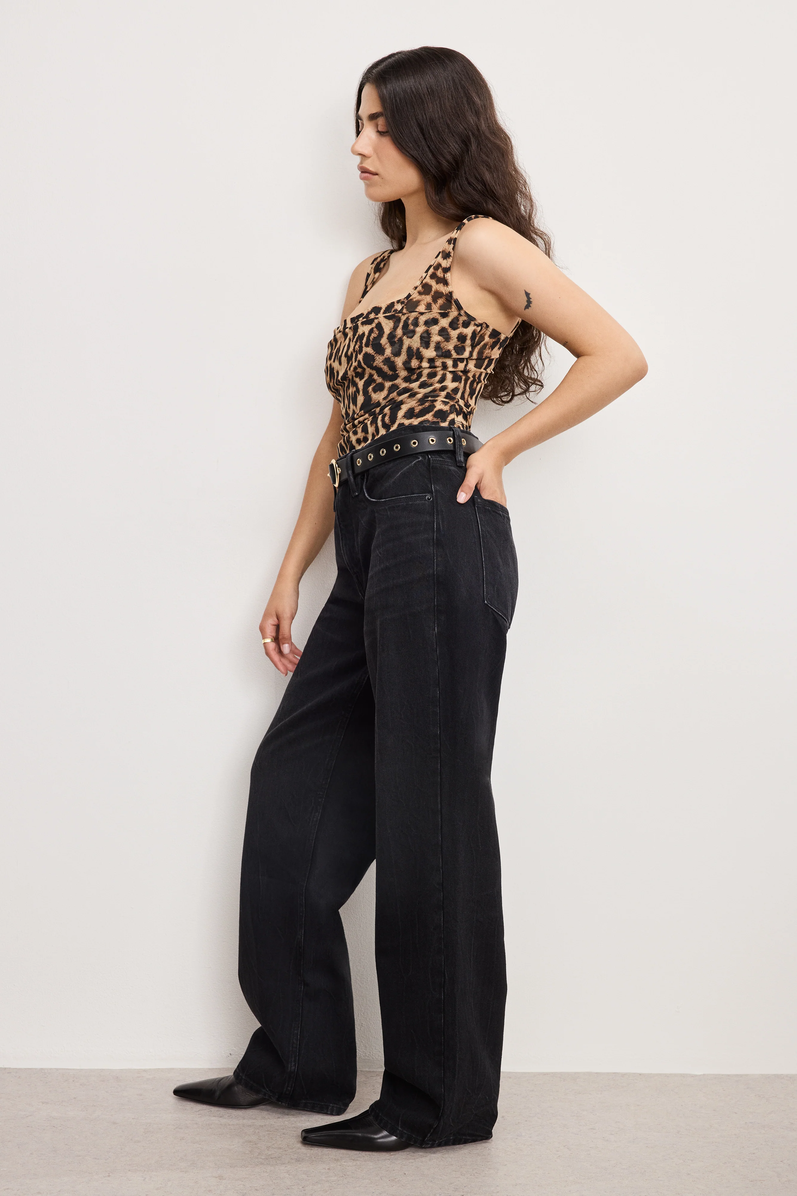 GOOD PETITE 90s RELAXED JEANS | BLACK406 - Image 3