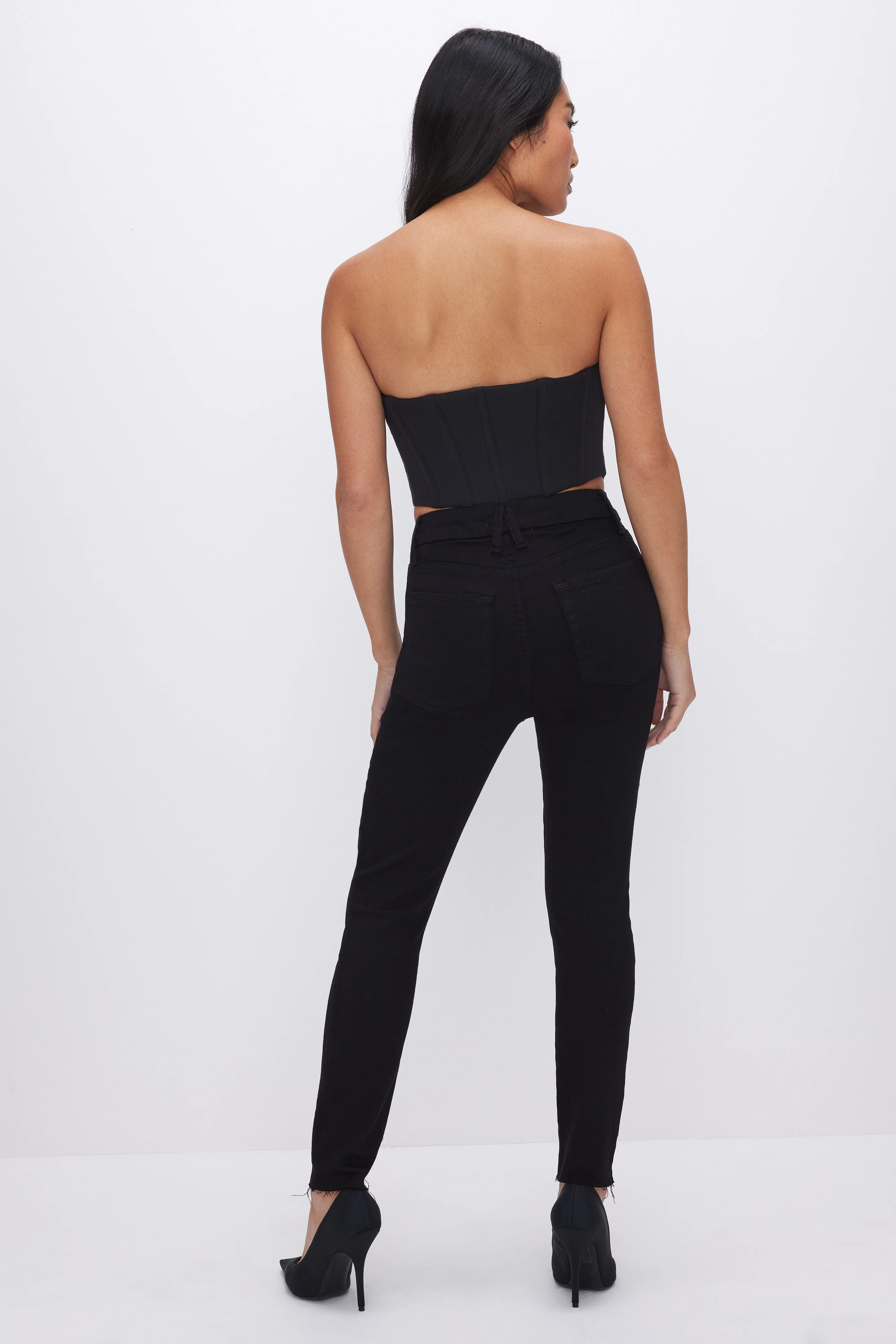 GOOD PETITE SKINNY NEVER FADE JEANS | BLACK001 - Image 4