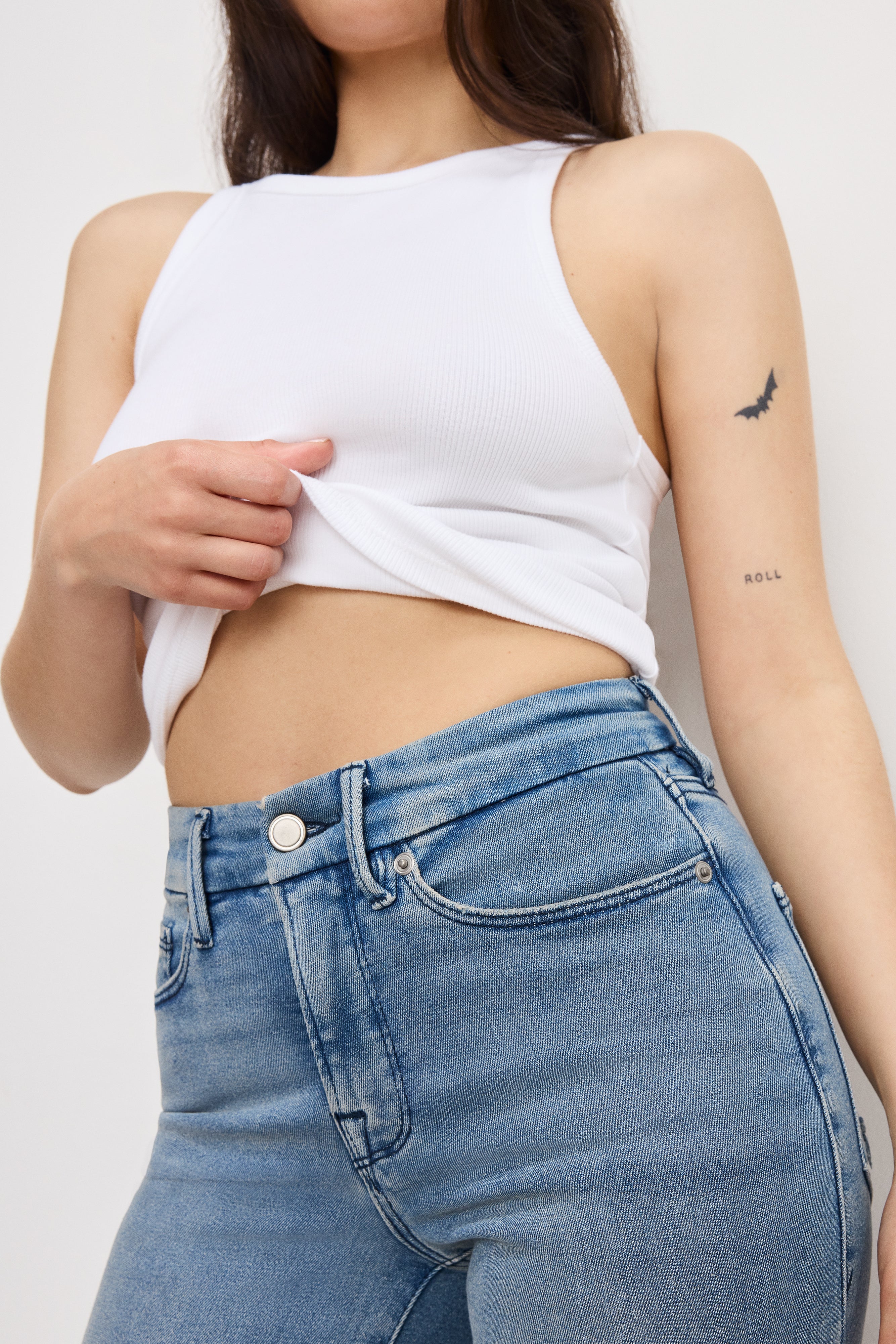 GOOD PETITE STRAIGHT JEANS | BLUE449 - Image 4