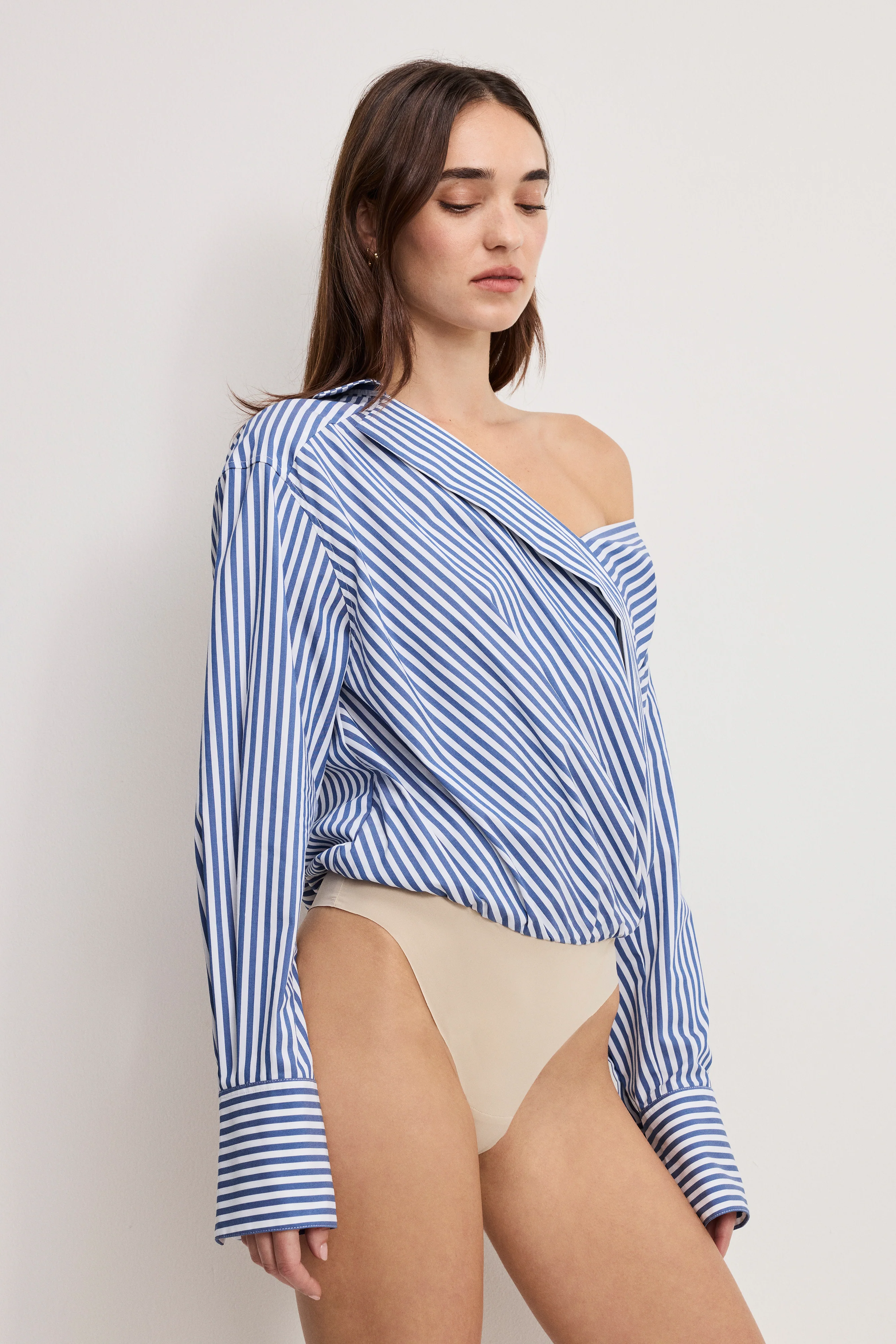 OFF-SHOULDER POPLIN BODYSUIT | INDIGO STRIPE - Image 5