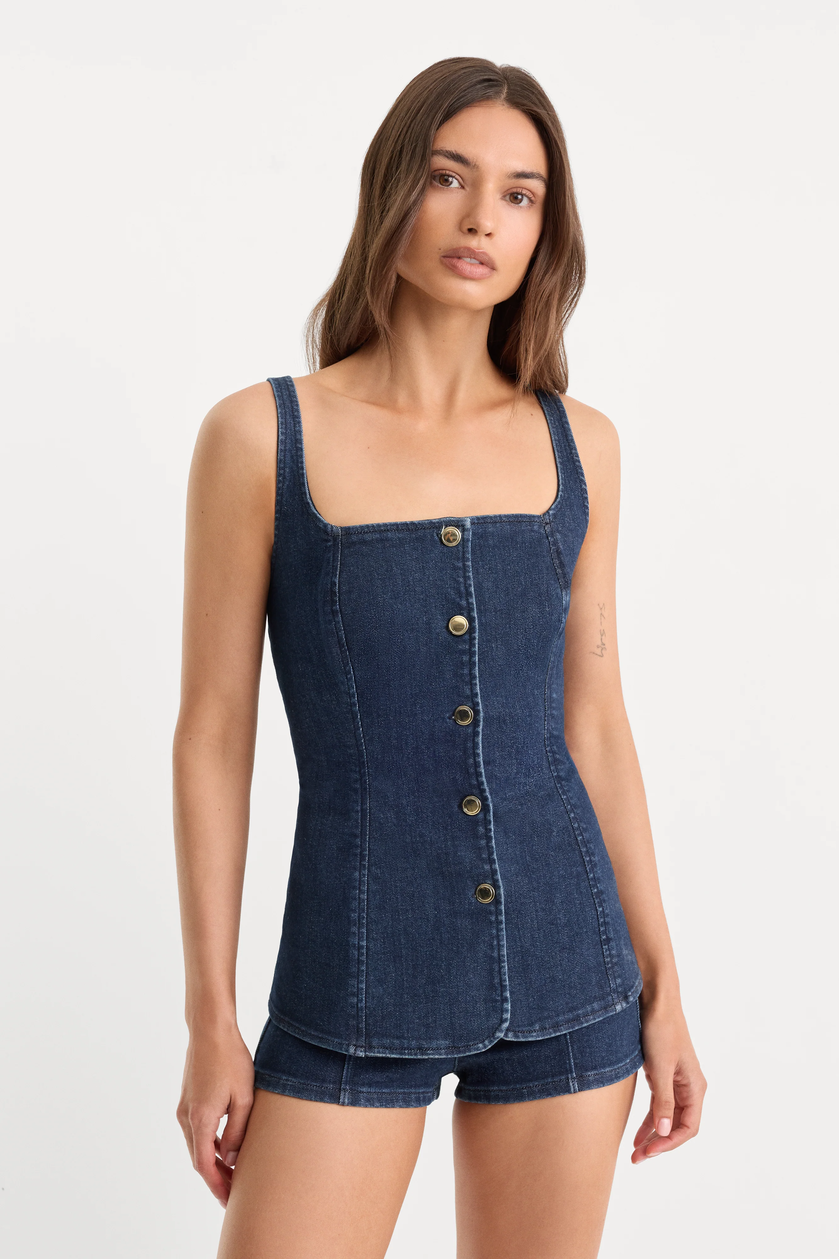 SLEEVELESS DENIM BUTTON FRONT TOP | INDIGO1169 - Image 4