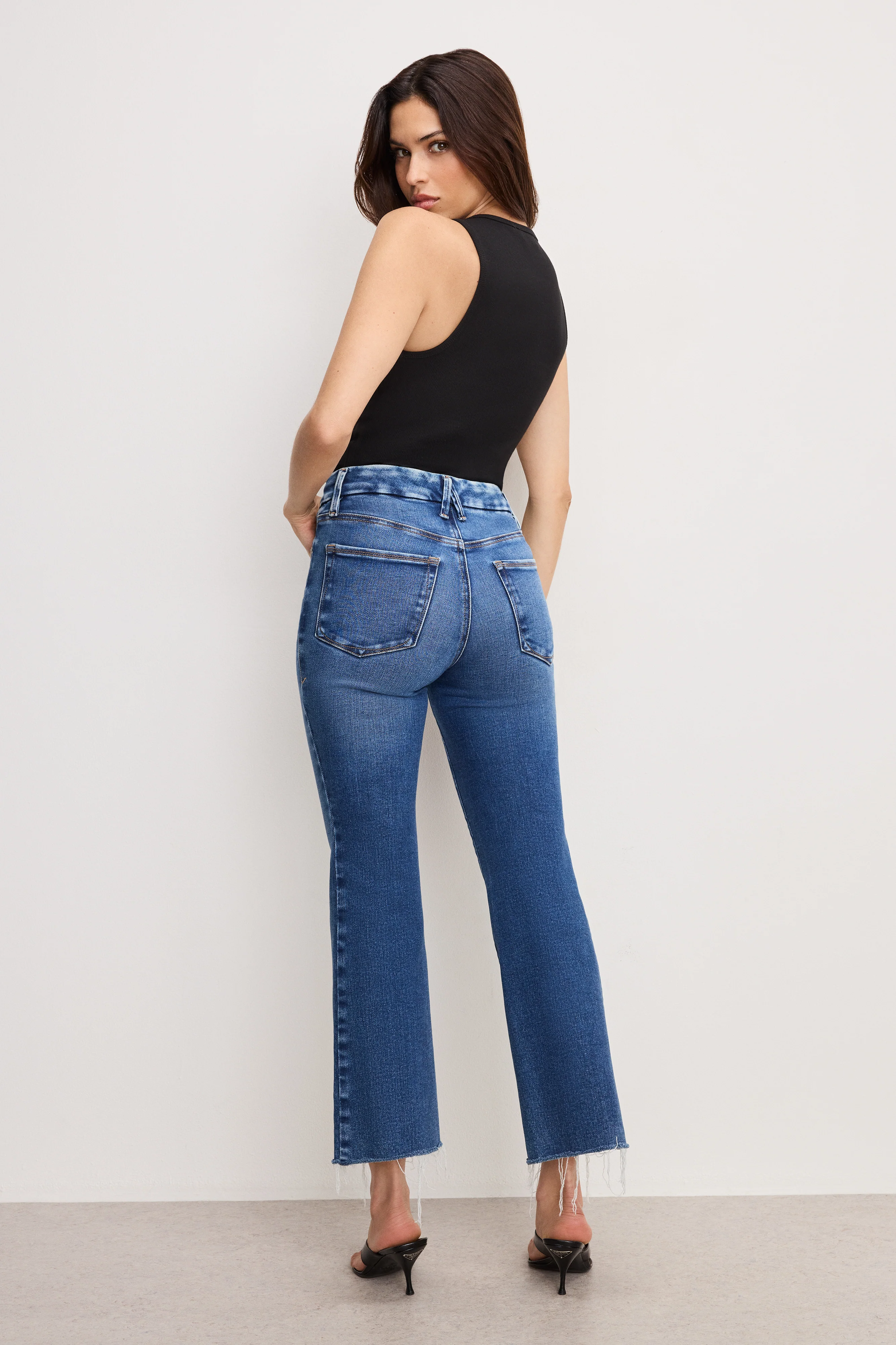 GOOD LEGS CROPPED MINI BOOT JEANS | INDIGO818 - Image 4