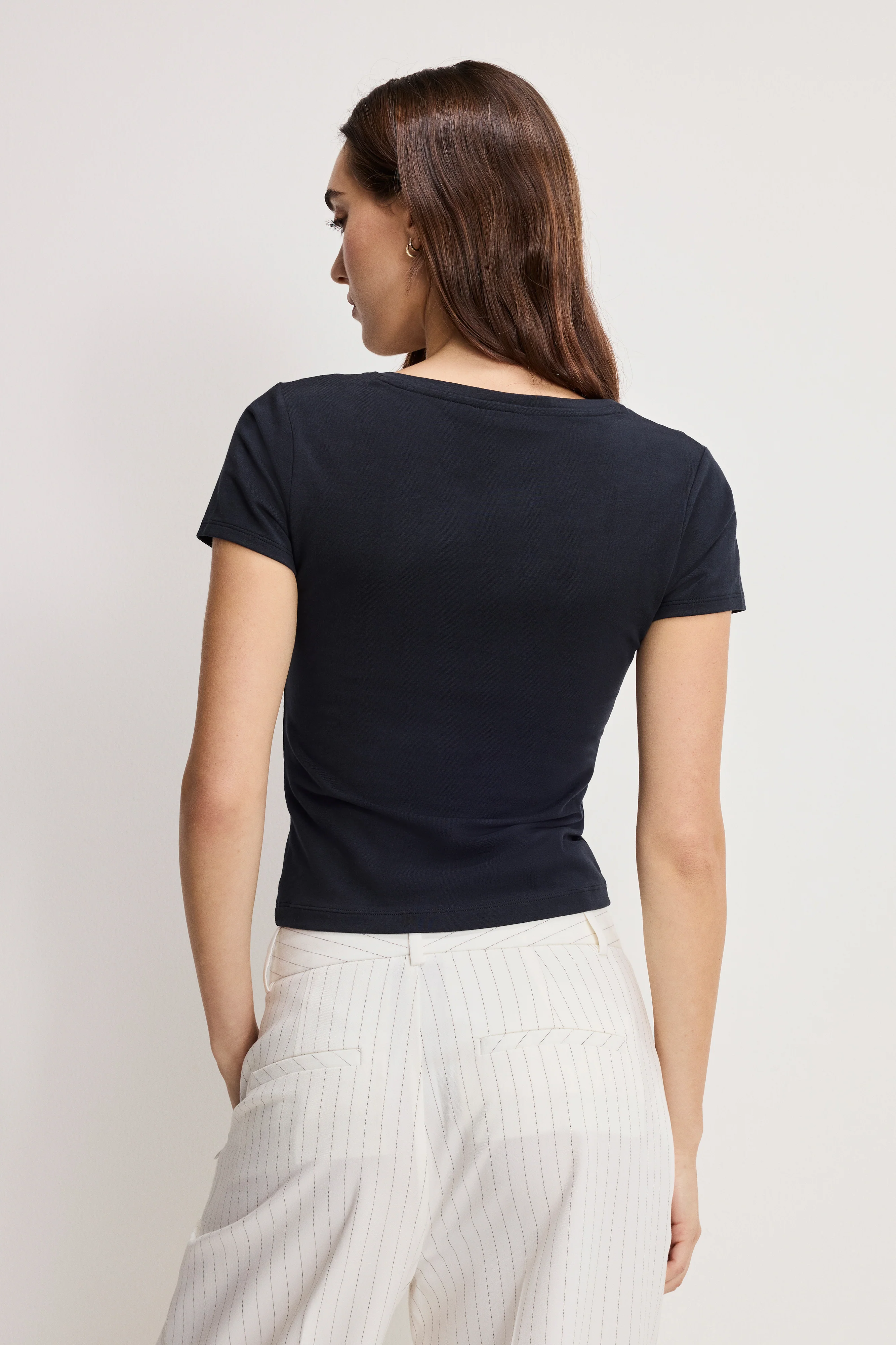 SUPER STRETCH V NECK BABY TEE | BLACK001 - Image 4