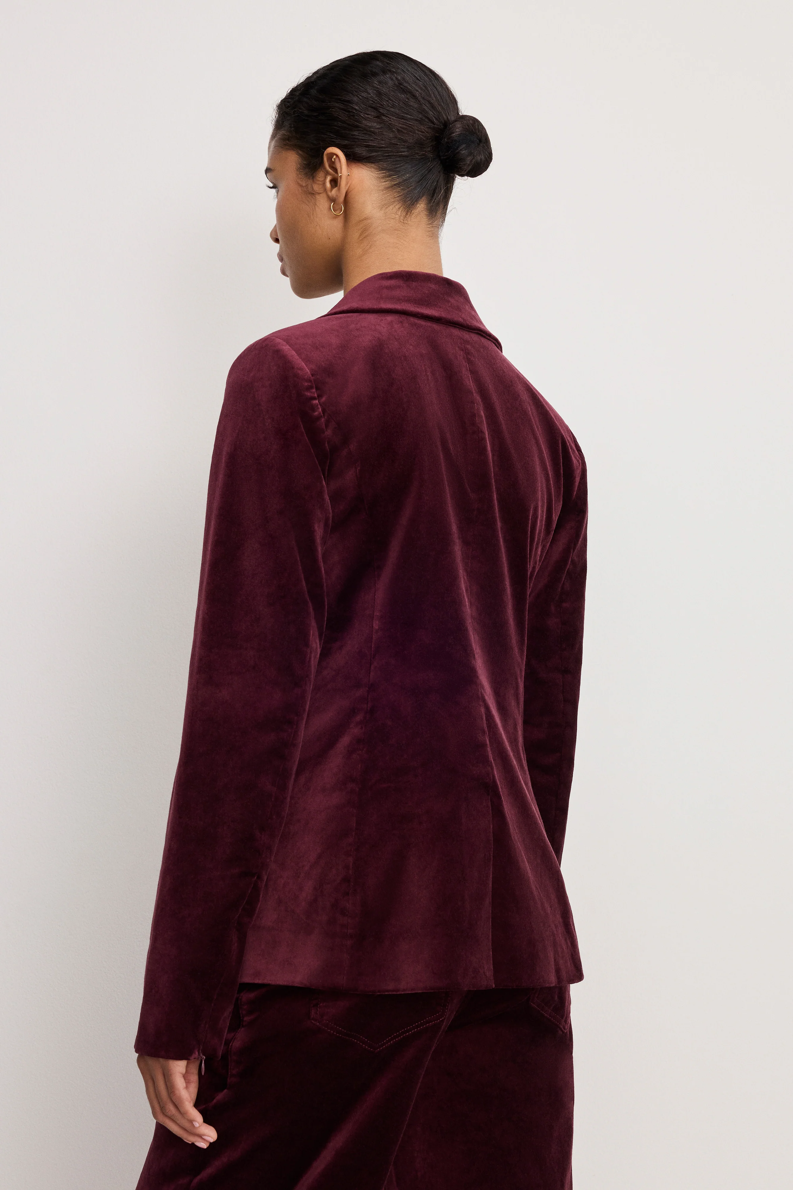 VELVET SCULPTED BLAZER | FIG007 - Image 4